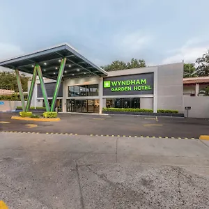 Hotel Wyndham Garden Guadalajara Expo Plaza Del Sol, Zapopan