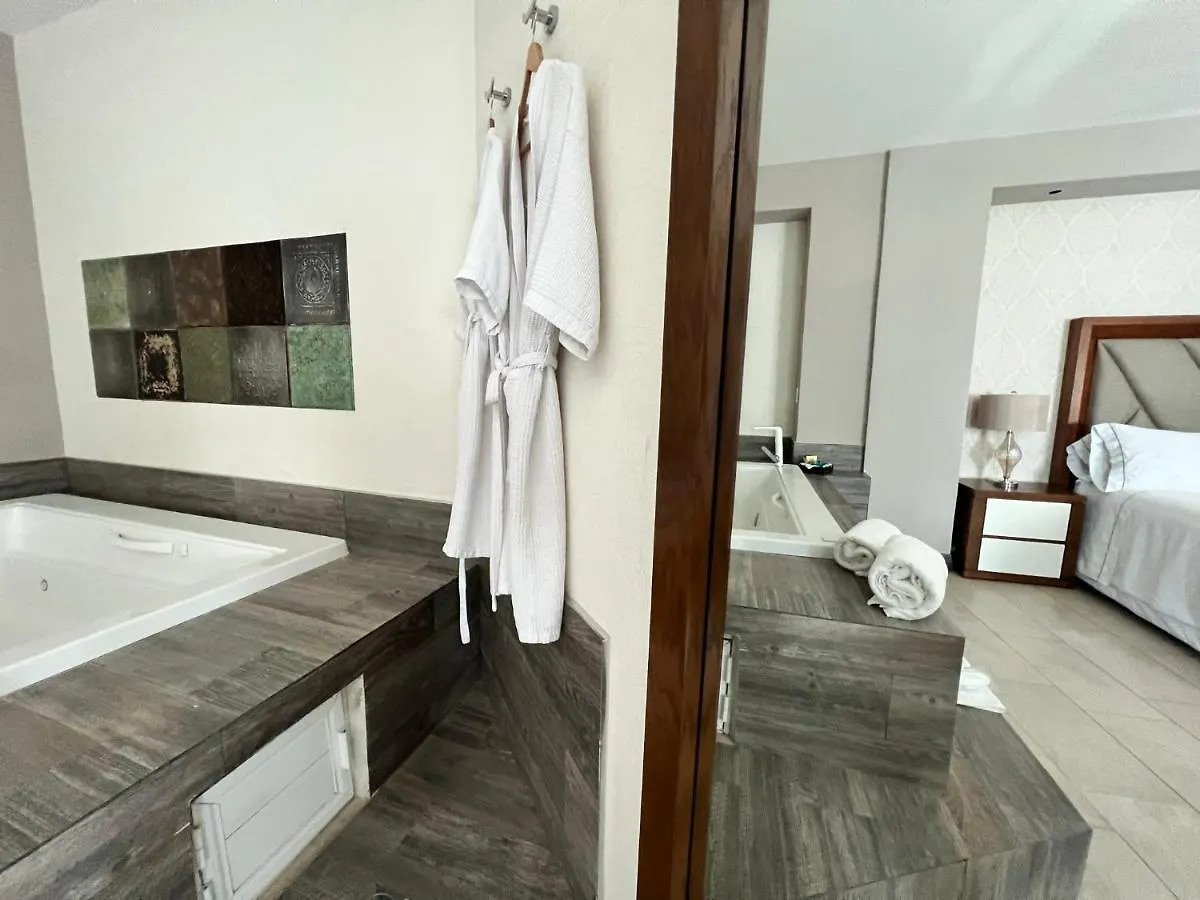 Aurea Hotel And Suites Zapopan
