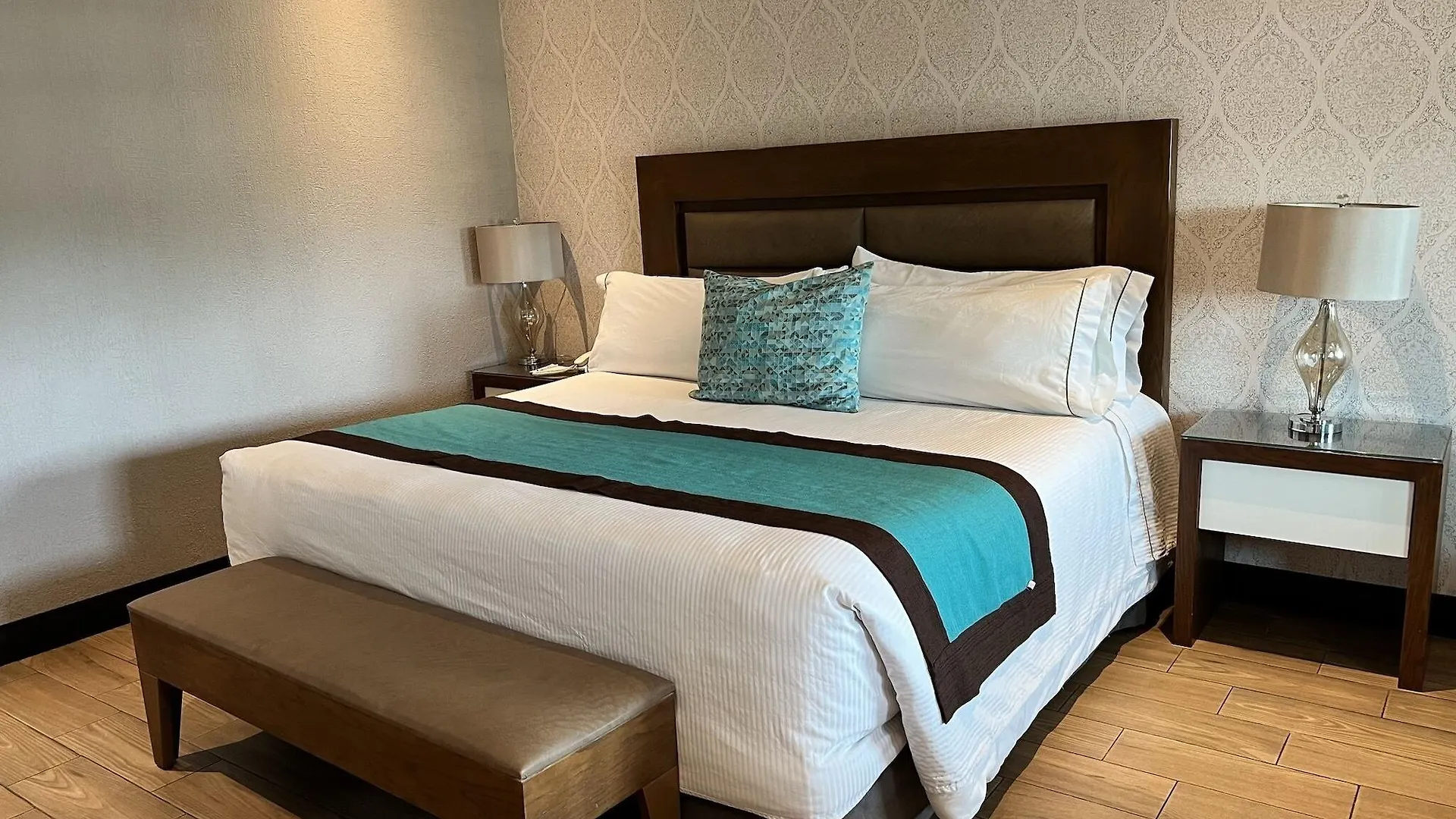 Aurea Hotel And Suites Zapopan