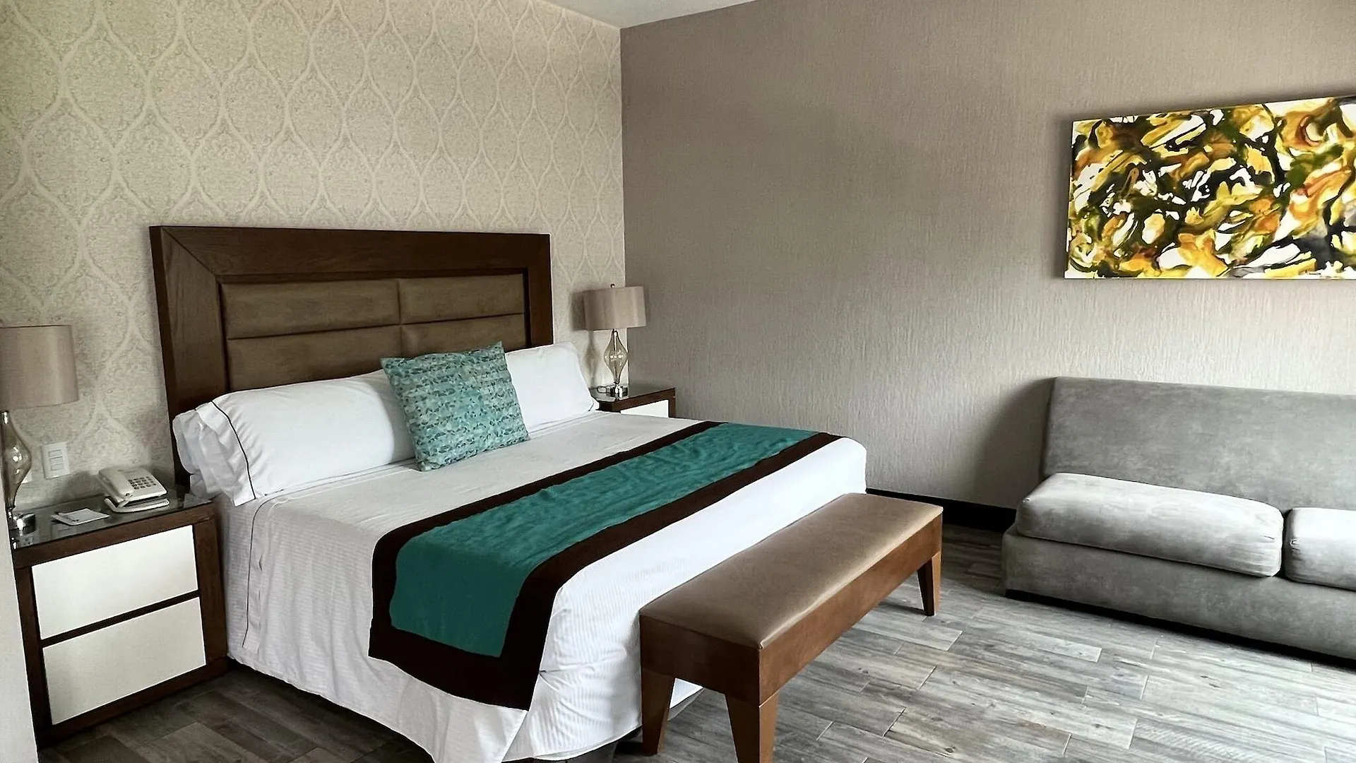 Aurea Hotel And Suites Zapopan 4*,  Mexico