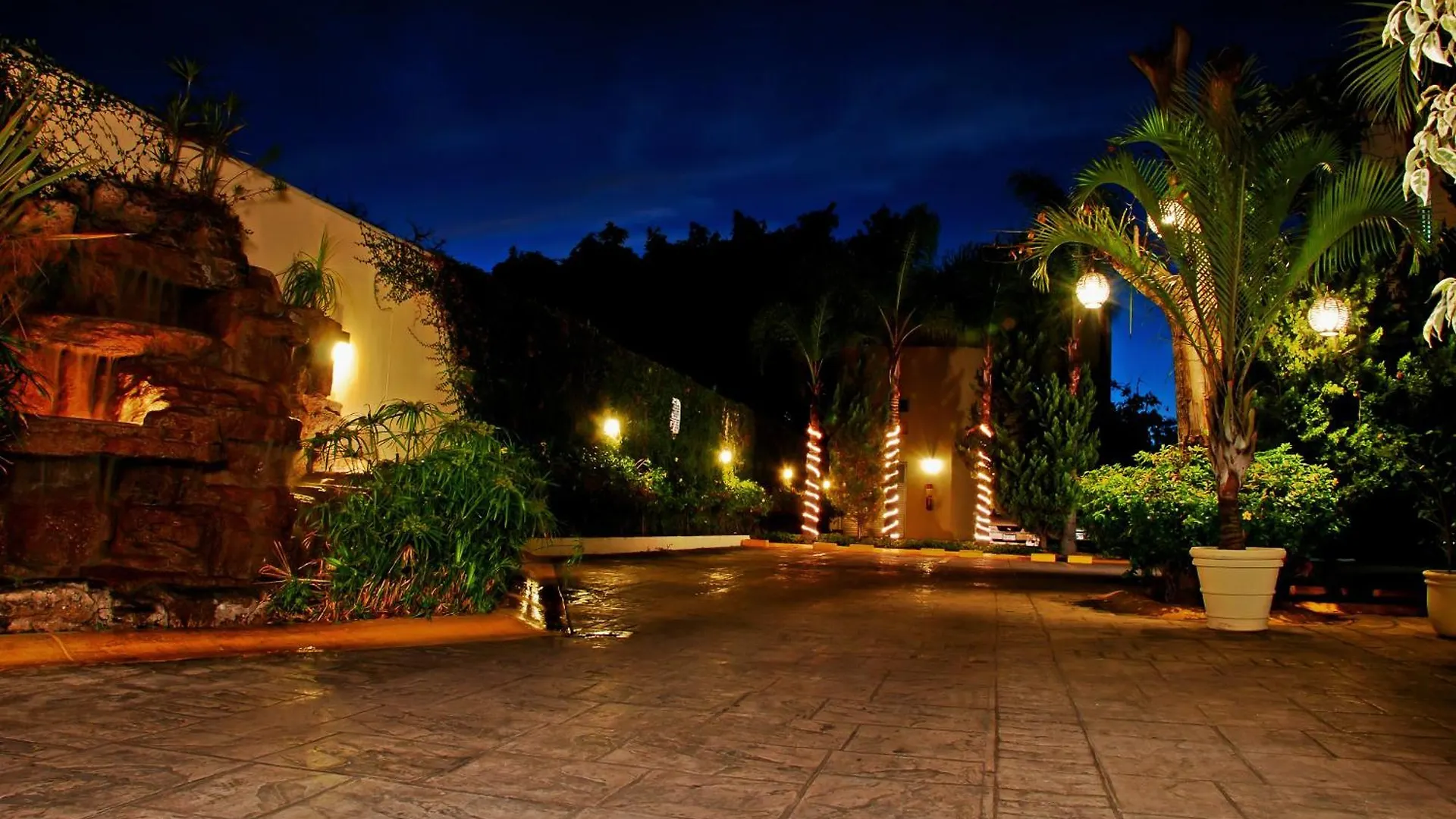 Aurea Hotel And Suites Zapopan 4*,  Mexico